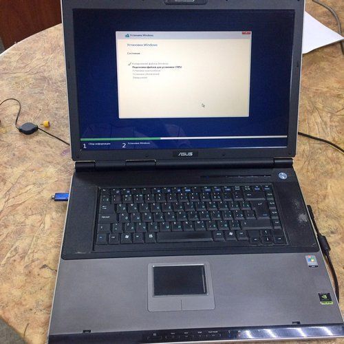   Asus A7M