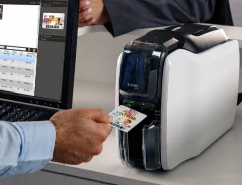 Замена печатающей головки в принтере пластиковых карт Zebra